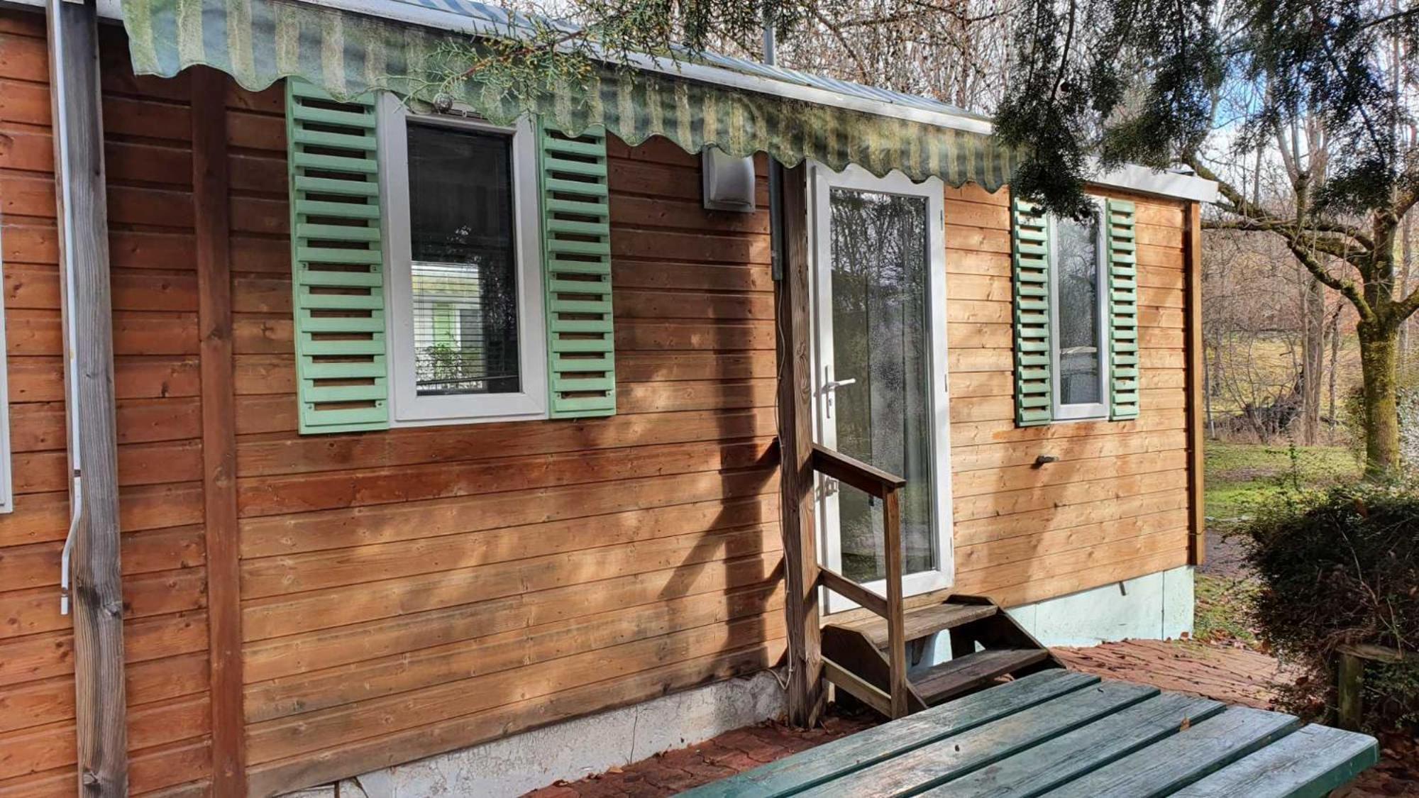 Camping L'Enclave Mobil-Home Estavar Exterior photo