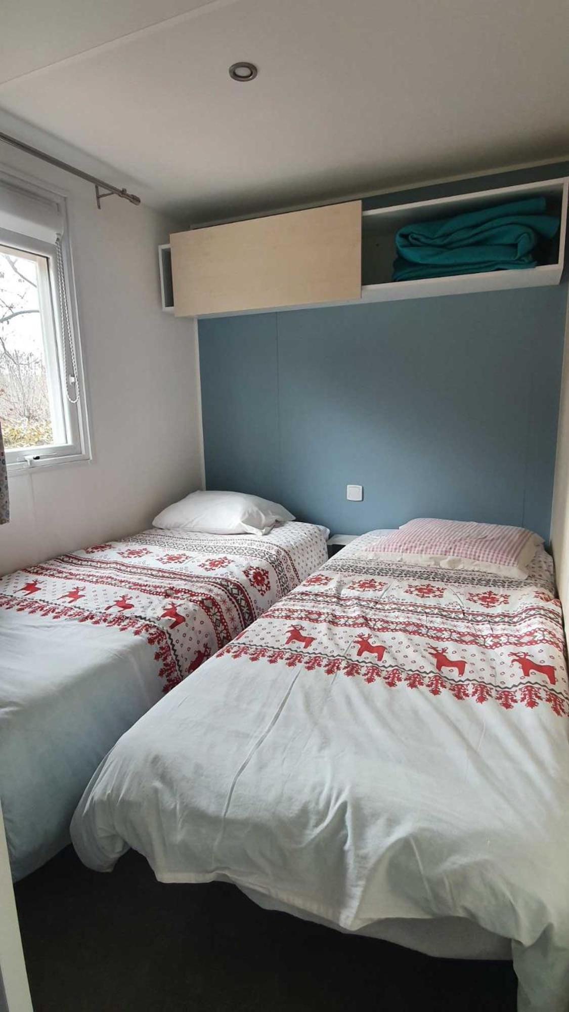 Camping L'Enclave Mobil-Home Estavar Exterior photo
