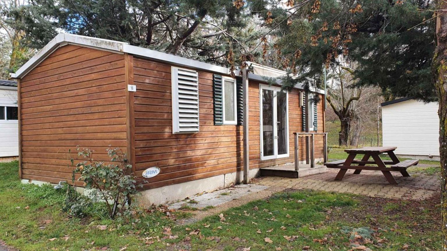 Camping L'Enclave Mobil-Home Estavar Exterior photo